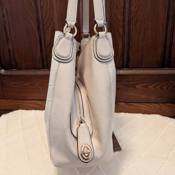 Coach Edie Shoulder Bag 31 In Croc Embossed Leather - Picture 4 of 15